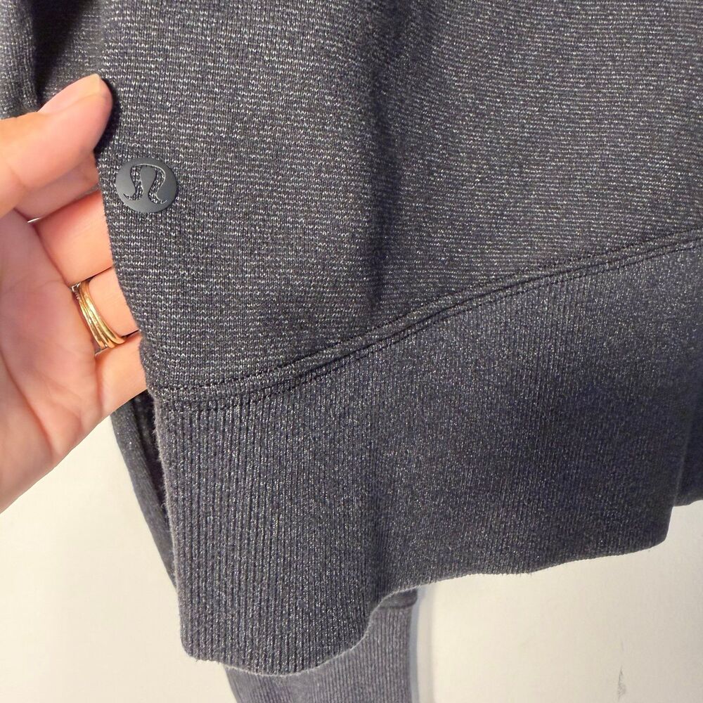 Lululemon Athletica, cotton blend cropped hoodie, women’s medium - Picture 6 of 7